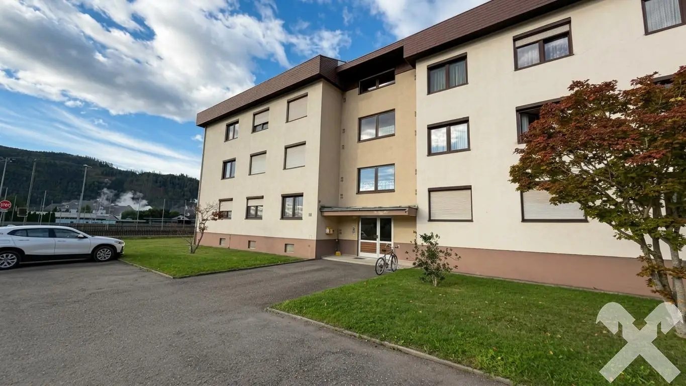 Quiet apartment with loggia and cellar compartment