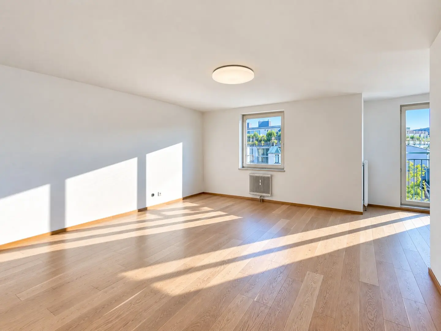 SANIERTE 5-ZIMMER-WOHNUNG | Neubau | ca. 120m² WFL | 5. Liftstock | Klimaanlage | Garagenplatz | Top-Anbindung
