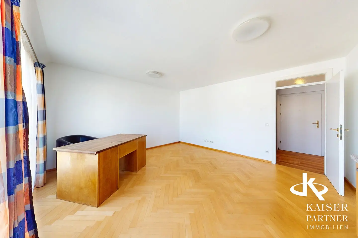 Modern, barrier-free 3-room apartment 82.5 m² with underground parking at Maurer Hauptplatz