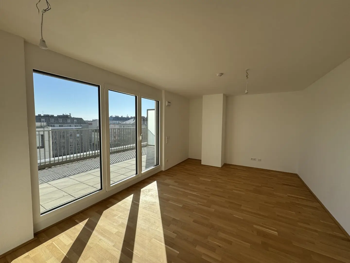 3-room top floor apartment with 28.94 m² outdoor area | U1 Keplerplatz | New build