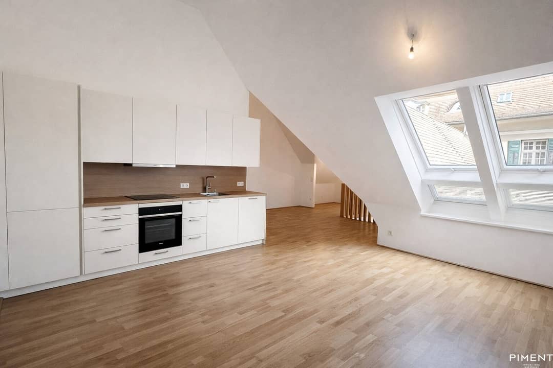 Top floor apartment first occupancy winter garden