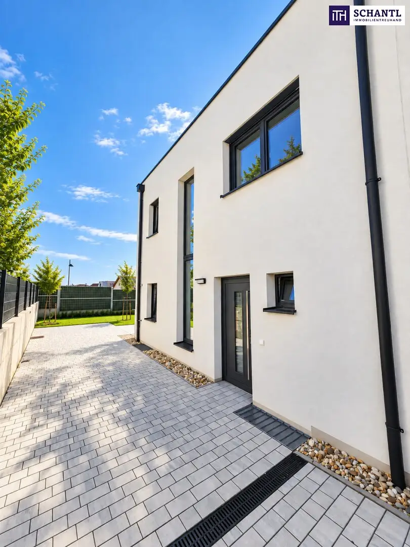 OUT OF VIENNA. INTO YOUR OWN HOUSE! 181 m² living and usable area, XXL terrace & large garden – SECURE A VIEWING NOW!','de':null