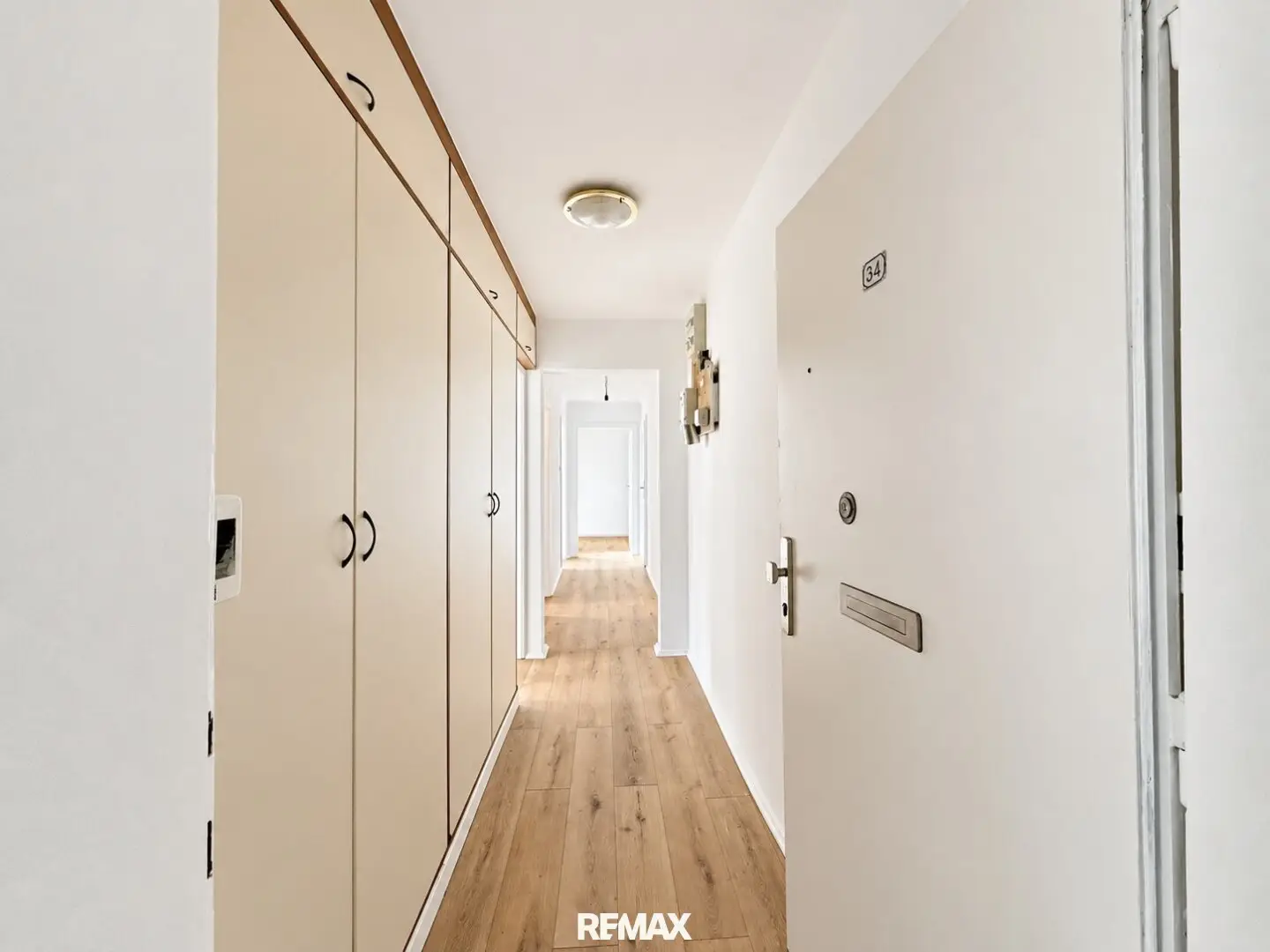Attic floor with charm – Your new home in Ottakring!