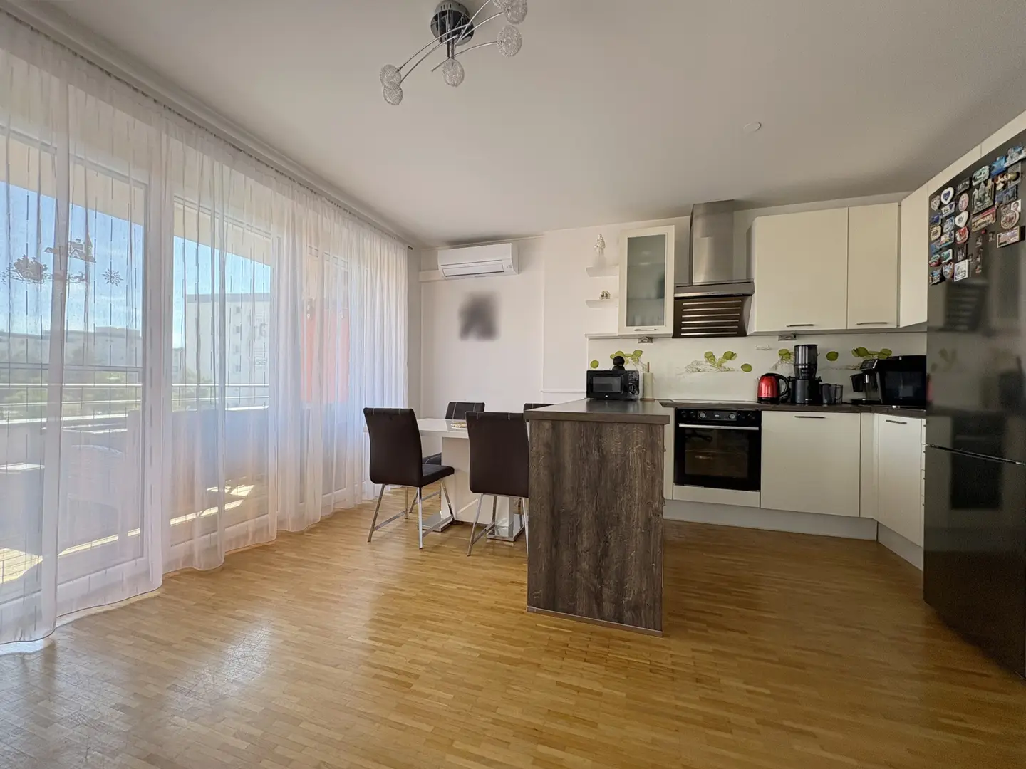 Modern apartment with loggia and underground parking