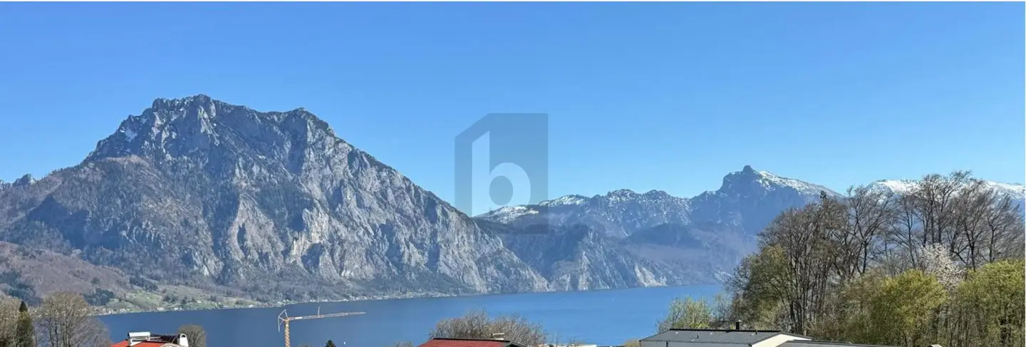 Wohnung mit unverbaubarem Seeblick und sonniger Loggia