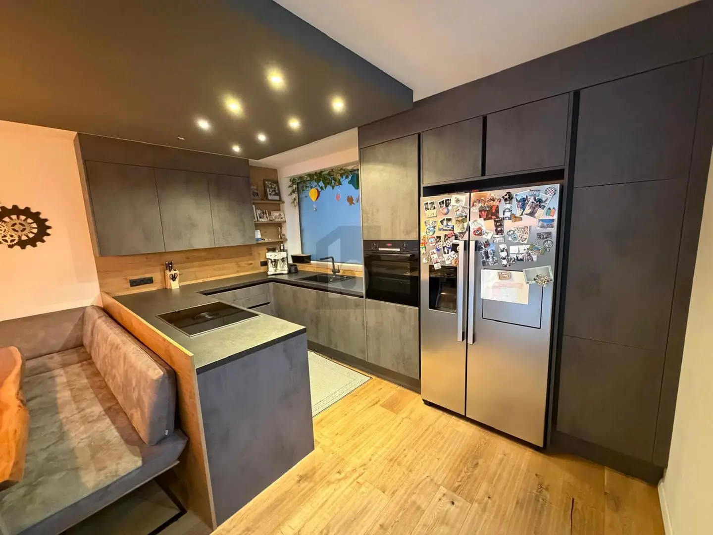 Wohnung with large balcony and underground parking