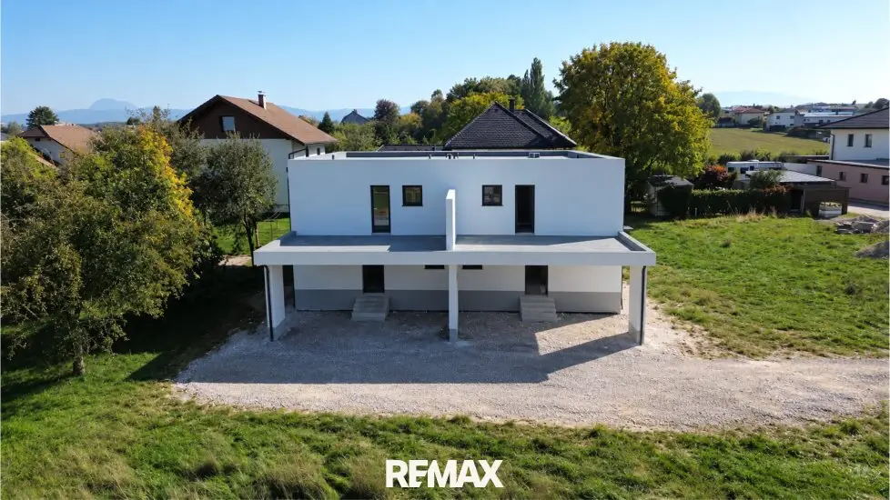 Neubau-Doppelhaushälfte in Gampern – modernes Wohnen nahe dem Attersee mit traumhaften Außenbereichen und individuellem Gestaltungsspielraum
