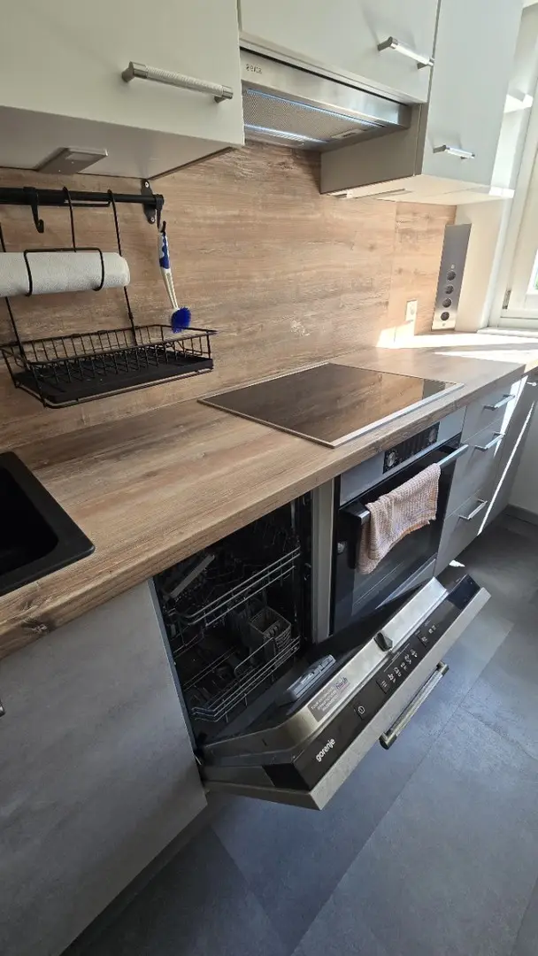 Barrierefreie Wohnung mit Loggia in grüner Ruhelage