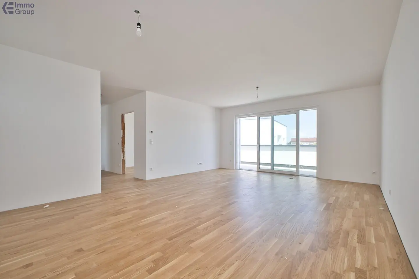 Neubau-Erstbezug Traun: 3 Zimmer, 81 m², Loggia, Top 8