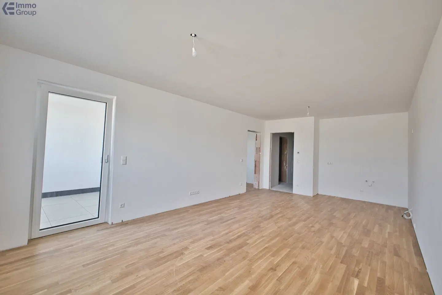 Neubau-Erstbezug Traun: 2 Zimmer, 68 m², Loggia, Top 13