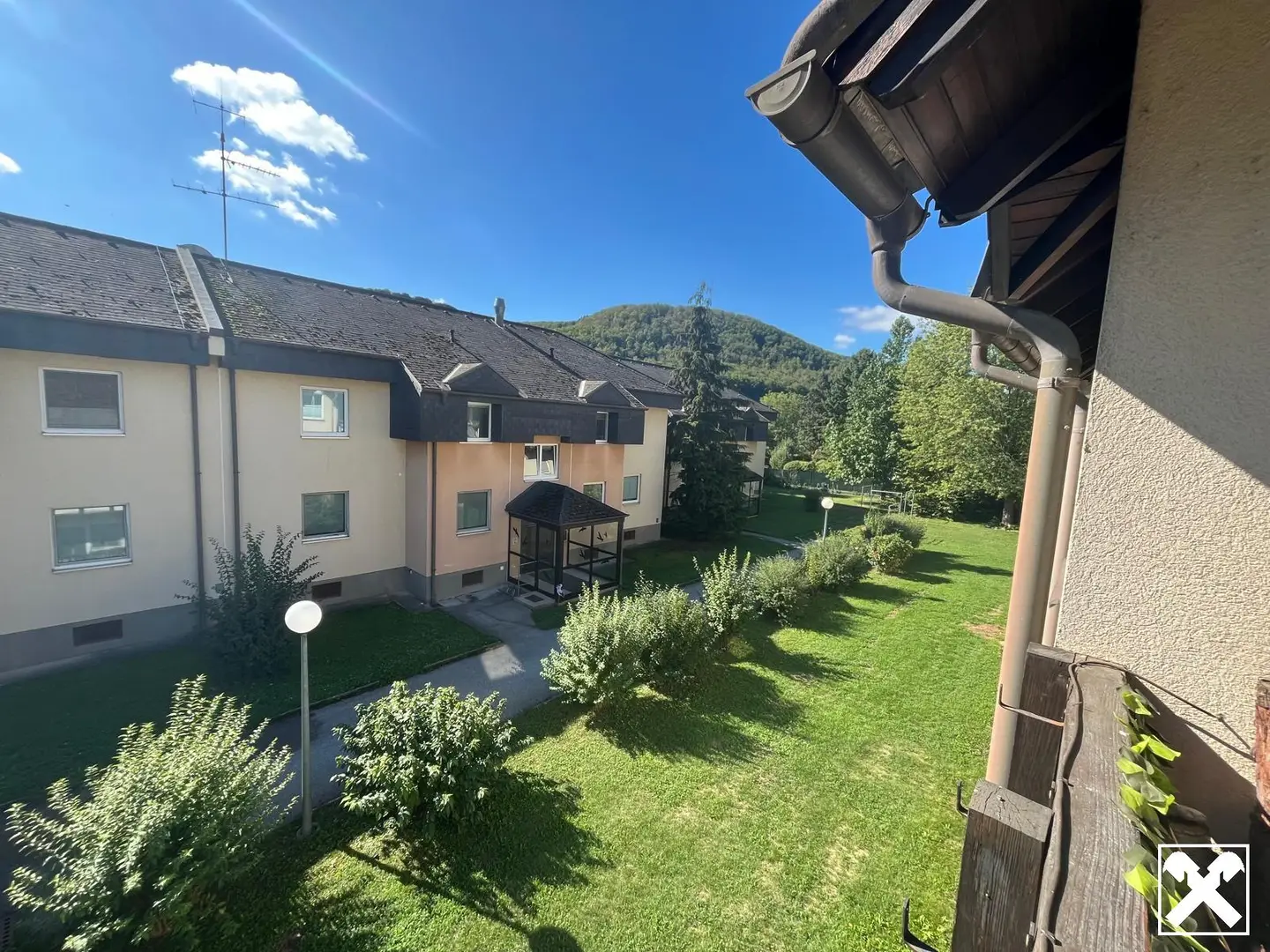 Well maintained Wohnung in a quiet location with balcony