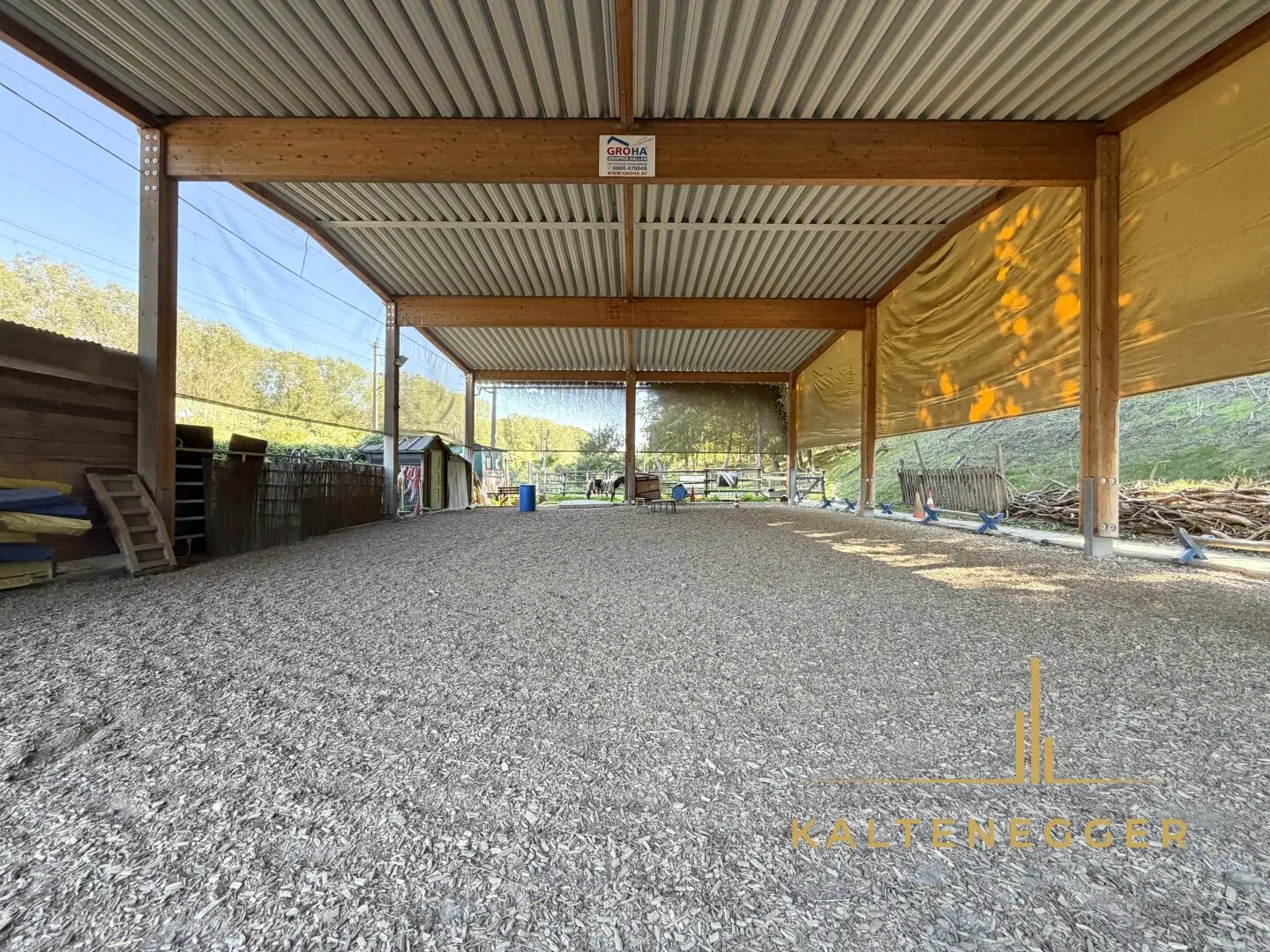 SONJAS RANCH - Pferdehof mit Teich und Haus auf Pachtgrund - KRITZENDORF