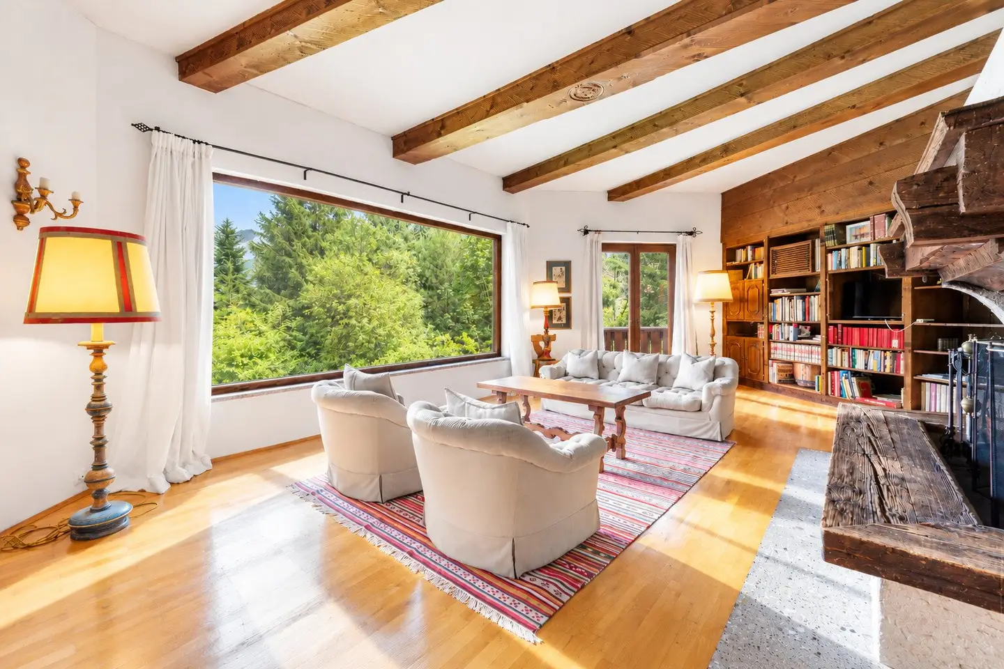 Unique holiday home with breathtaking view in top quiet location