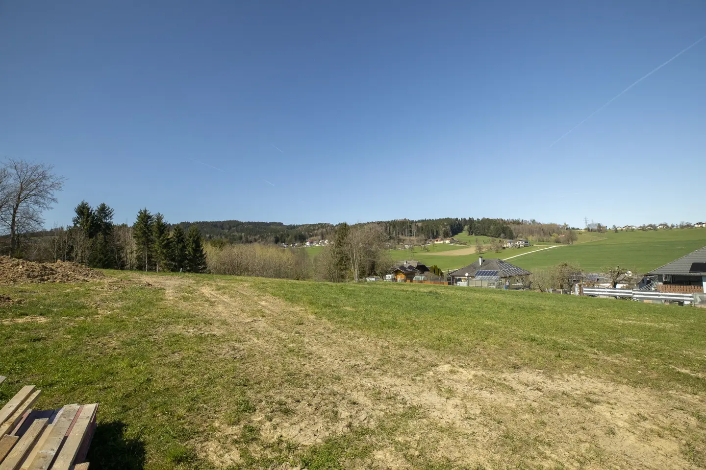 Wohnung in ruhiger naturnaher Lage ideal zum Bauen