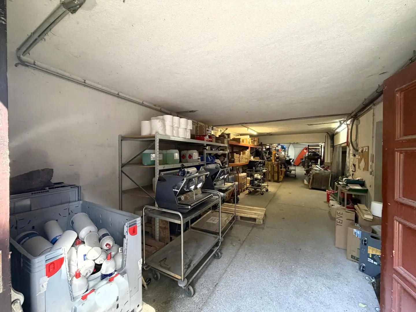 Loft apartment with large open storage and workshop space