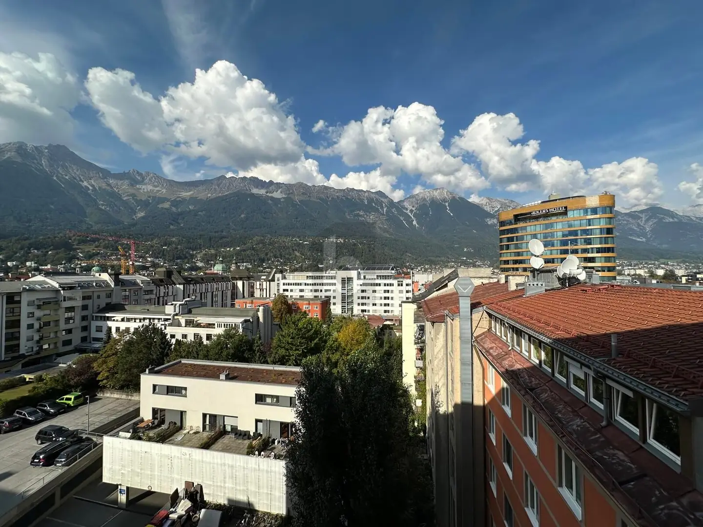 Centrally located apartment with courtyard calm and elevator