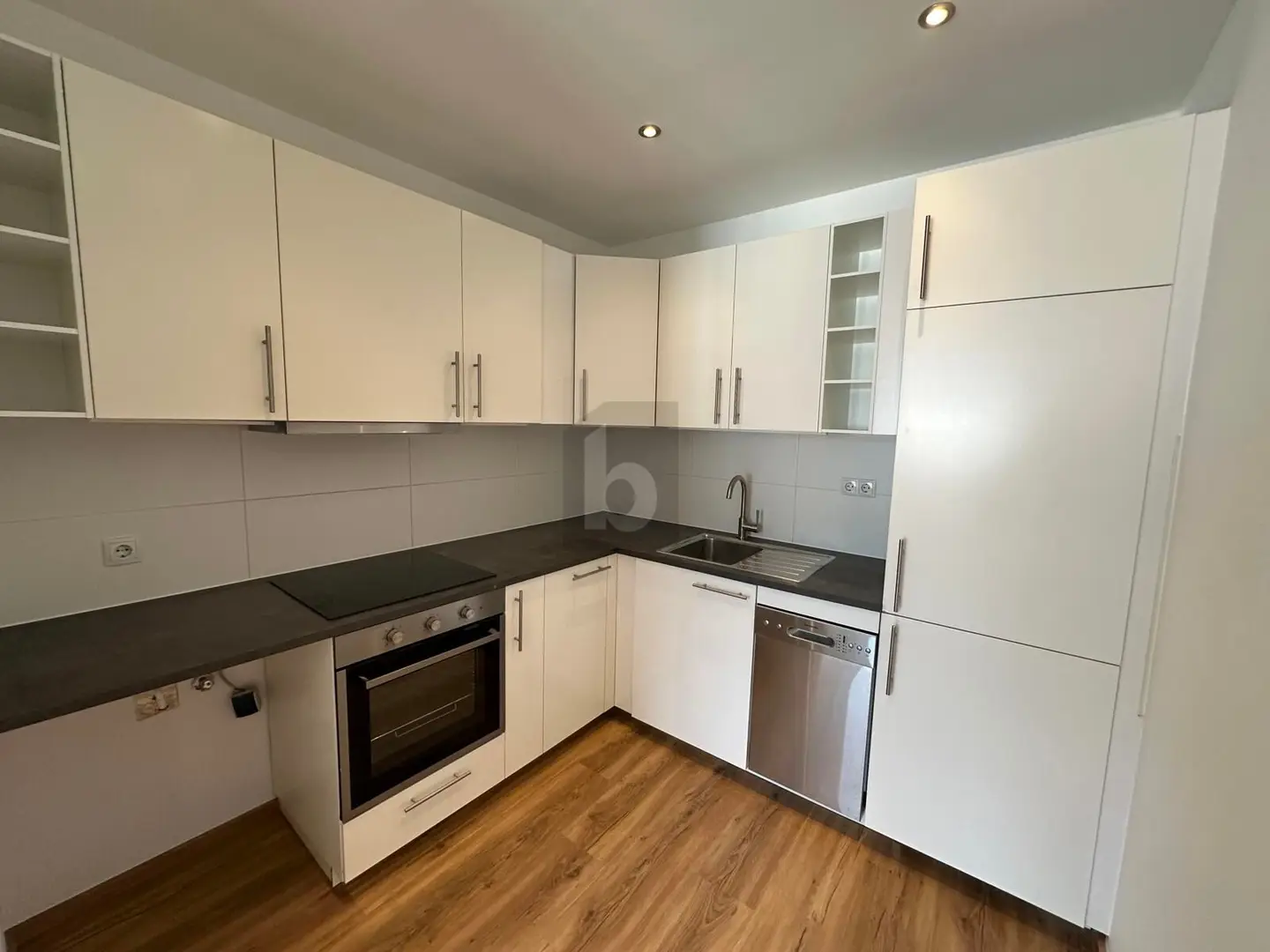Centrally located apartment with courtyard calm and elevator