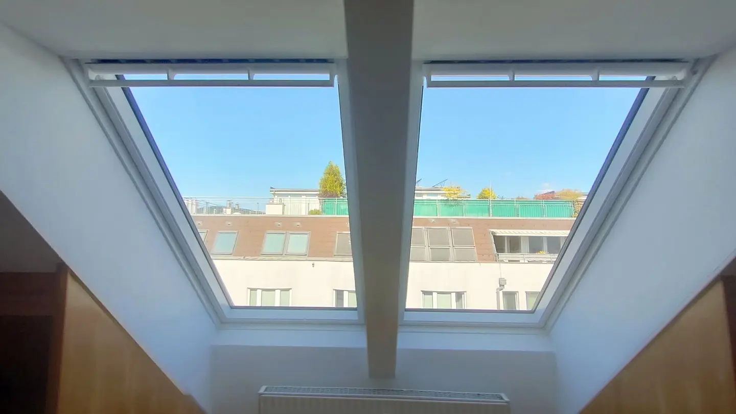 Modern attic studio apartment in quiet location near U4-Unter St. Veit