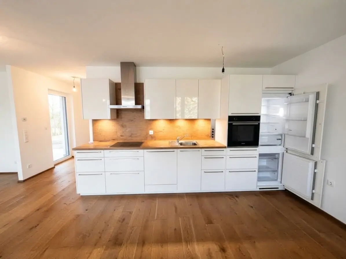 High-quality new build 3 room apartment with loggia perfect for family or flatshare