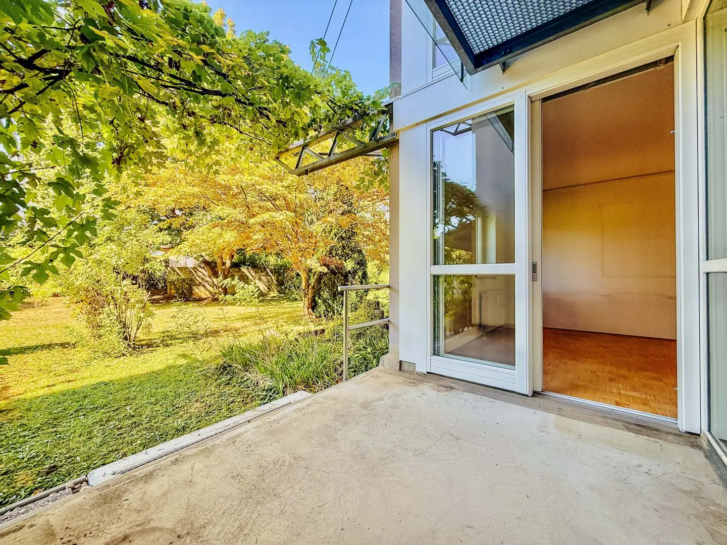 WOW I GARDEN I UNDERGROUND GARAGE I BALCONY I BATHTUB I MAISONETTE I VERY MODERN I EXCELLENT FLOOR PLAN I VERY QUIET I BRIGHT I PROJEKT WOHNEN