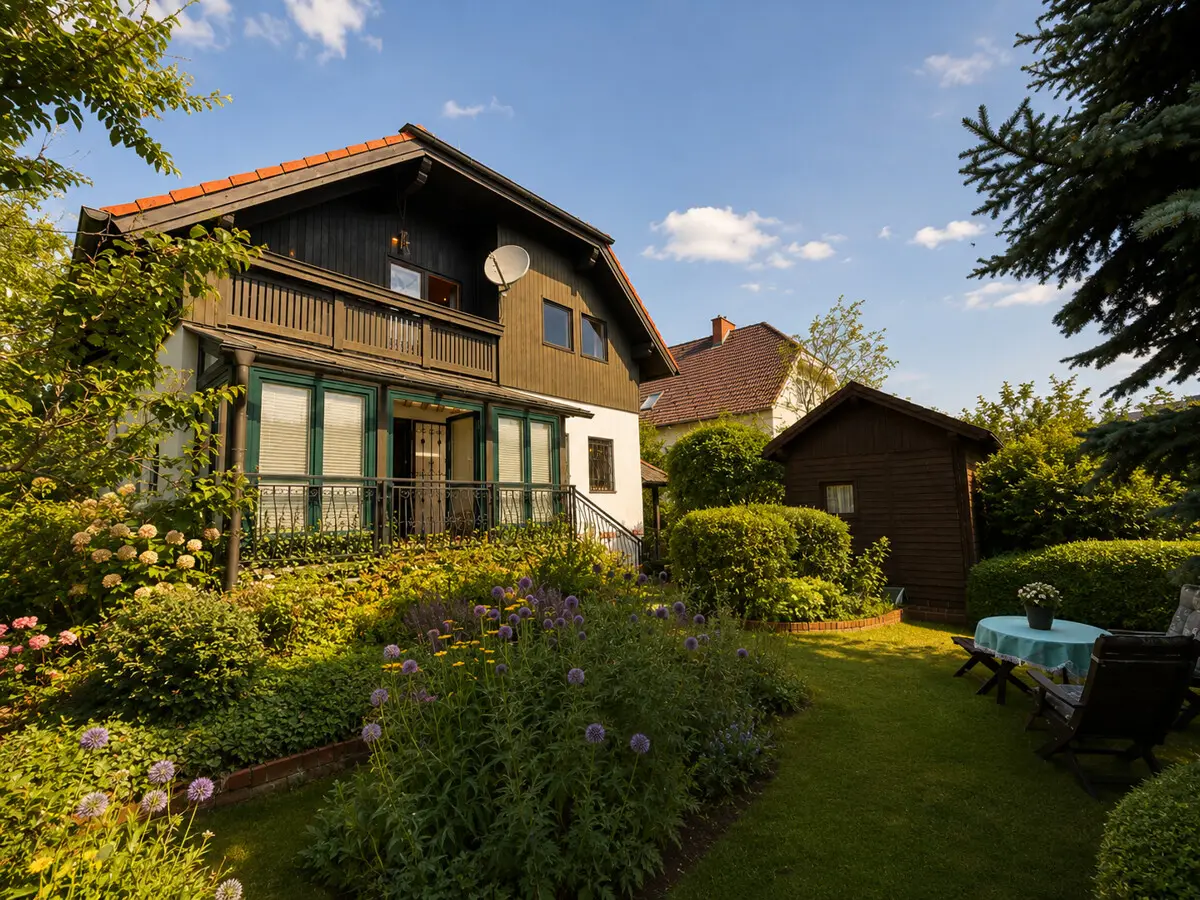 Ruhiges Wohnen mit Wintergarten und Garten Wohnung