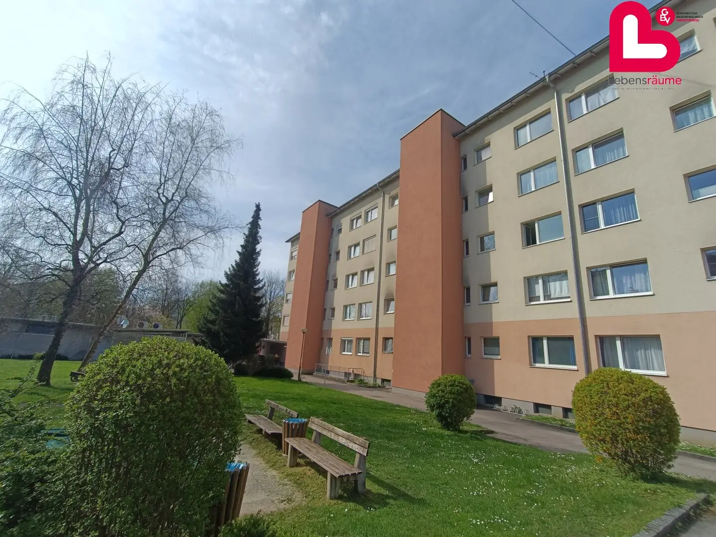 Schöne 2-Zimmer Wohnung in Haid mit Loggia (OHNE ABSTELLPLATZ)