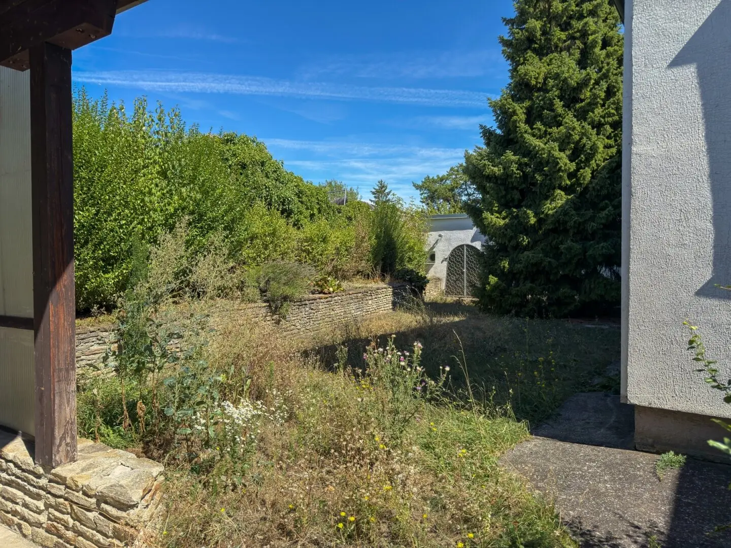 Eggendorf: Einfamilienhaus mit Garten und Terrasse