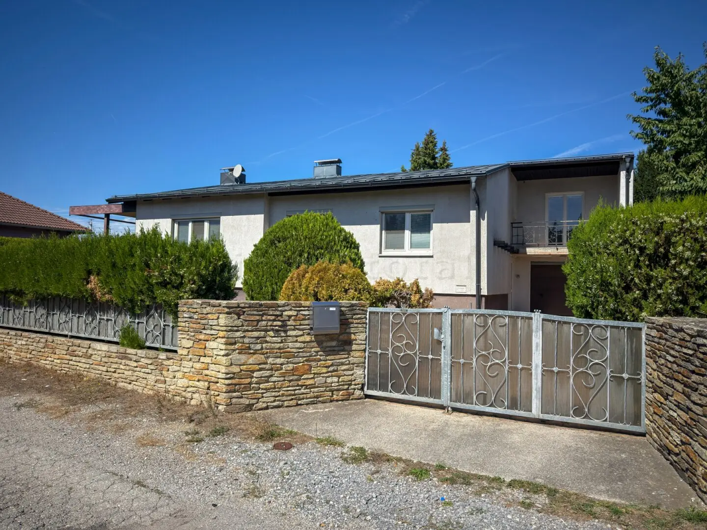 Eggendorf: Einfamilienhaus mit Garten und Terrasse