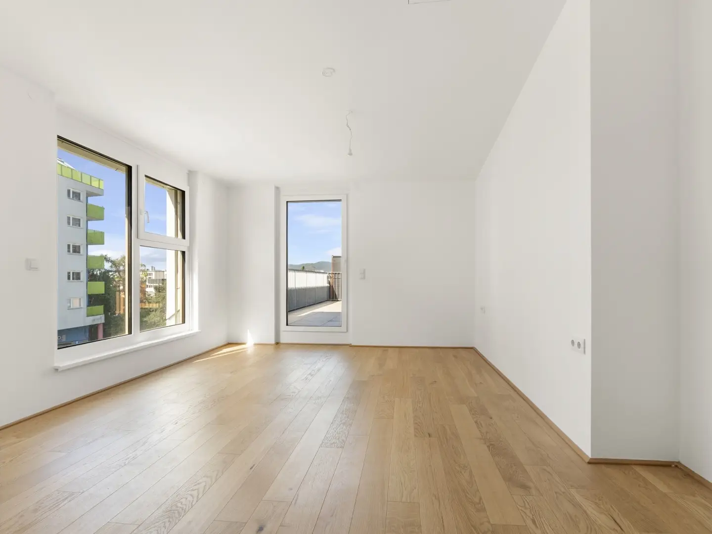 Sonnige Dachgeschosswohnung mit zwei großen Terrassen