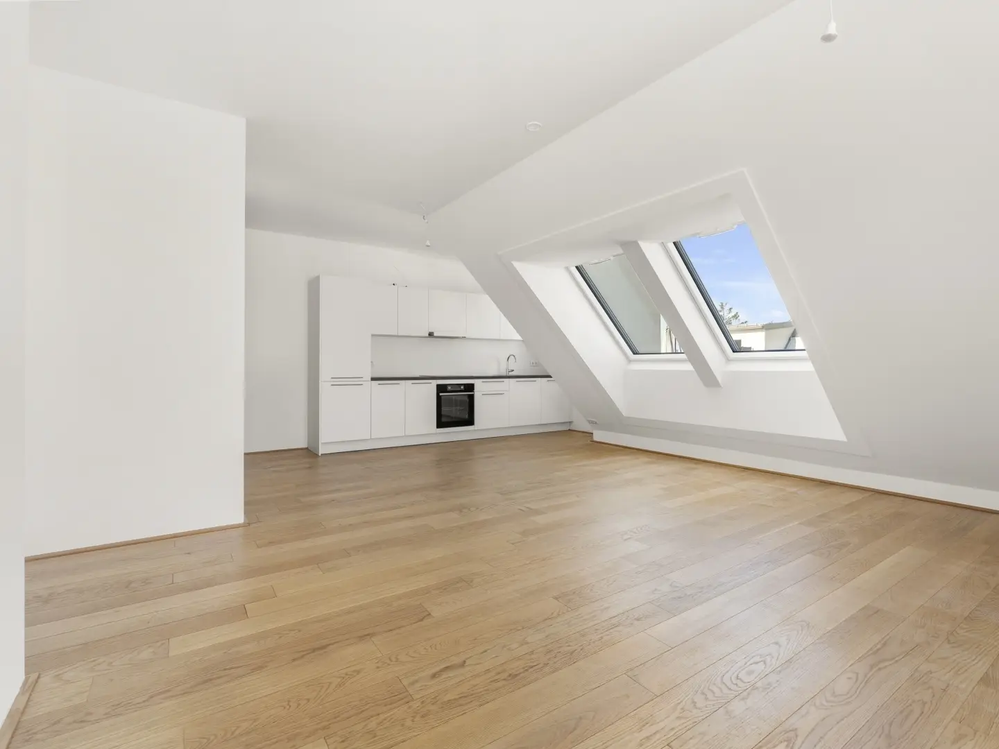 Sonnige Dachgeschosswohnung mit zwei großen Terrassen