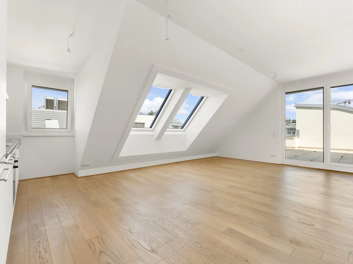Sonnige Dachgeschosswohnung mit zwei großen Terrassen