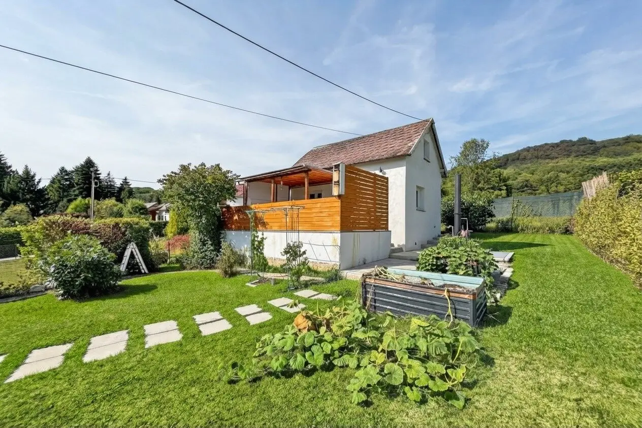 Unique peaceful location at Kolbeterberg - direct garden access to nature