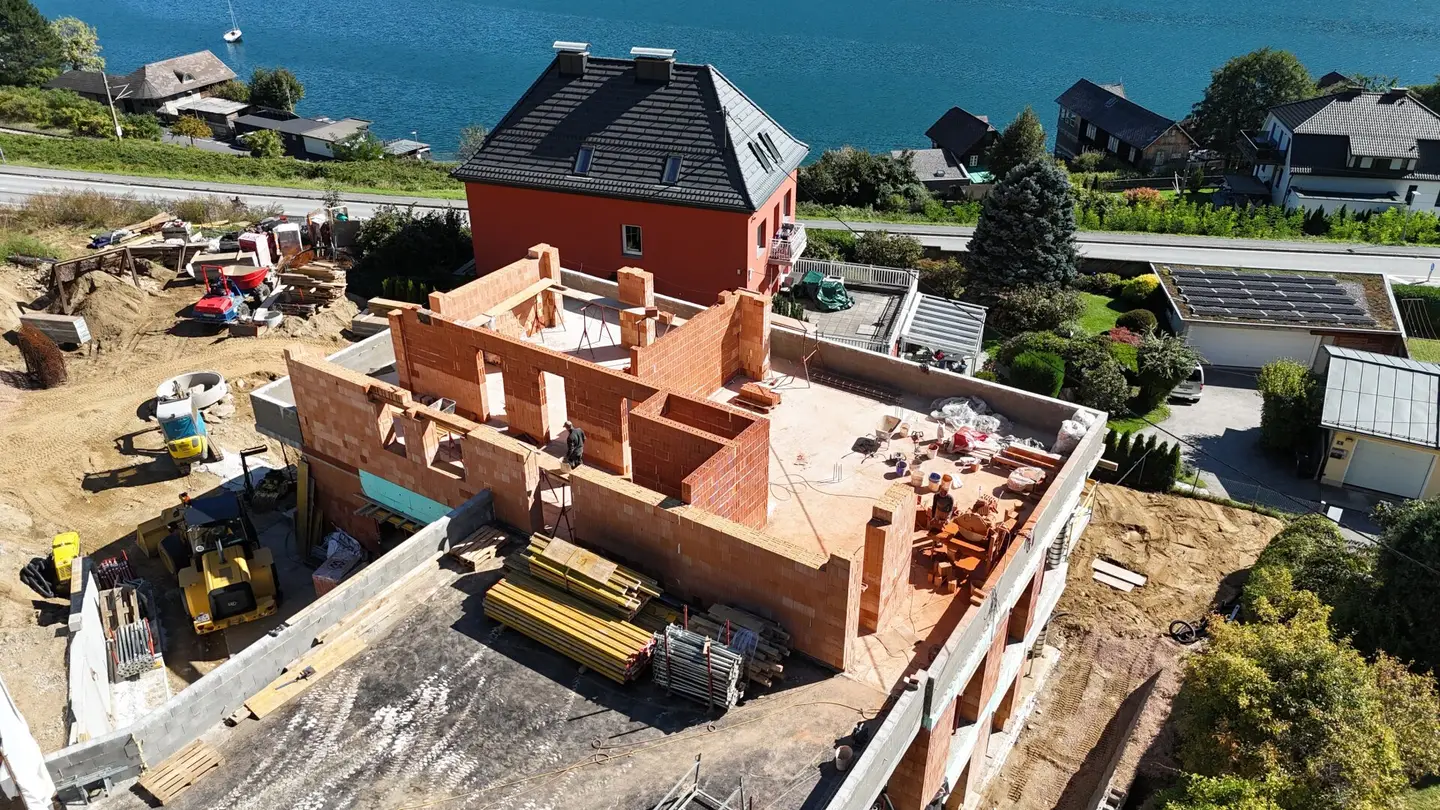 Seeblick. Freiheit. Zuhause. – Exklusives Penthouse nahe der Gerlitzen