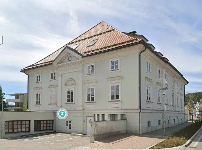 Möblierte Einzel- &amp; Doppelzimmer mit eigenem Bad im Schloss Krumpendorf