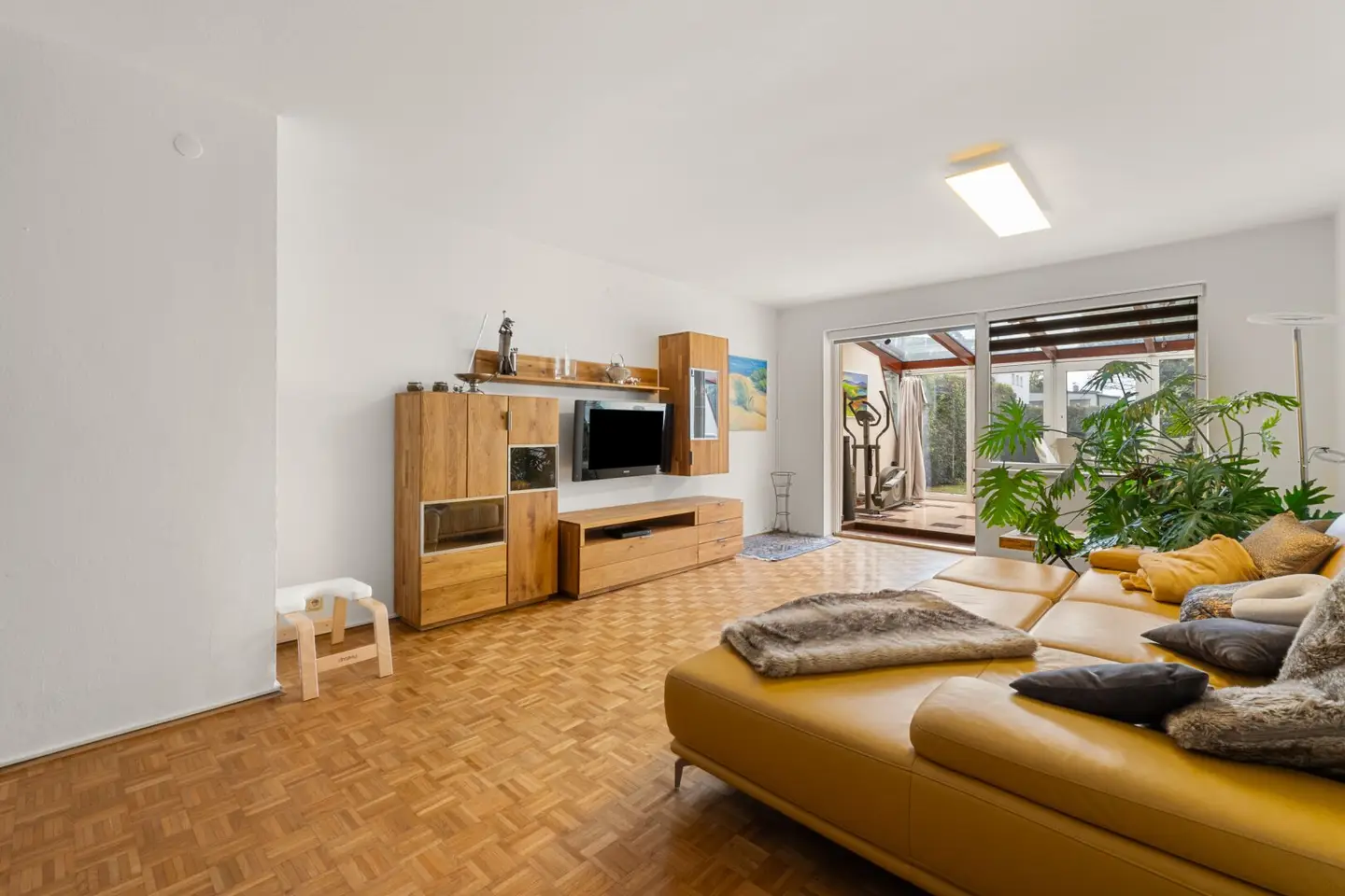 Dream garden apartment with winter garden in top location of Graz