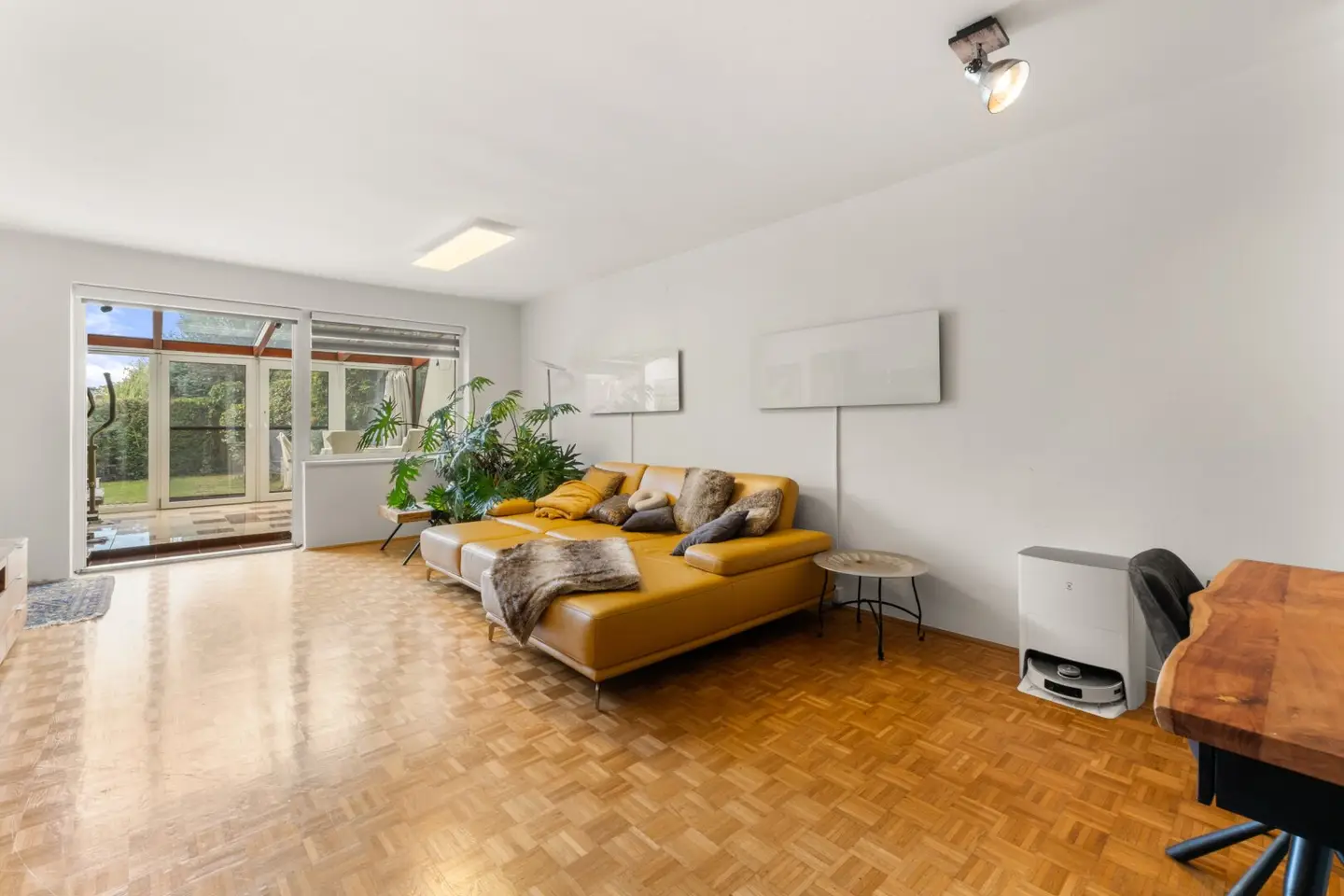 Dream garden apartment with winter garden in top location of Graz