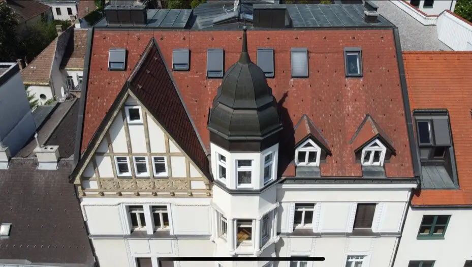 Miete oder Kauf - Perfekte Singlewohnung in elegantem Altbauhaus - Nähe Hauptplatz Wr. Neustadt