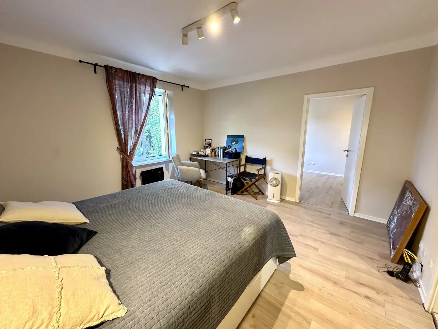 Beautiful 3-room apartment with separate kitchen in quiet green location