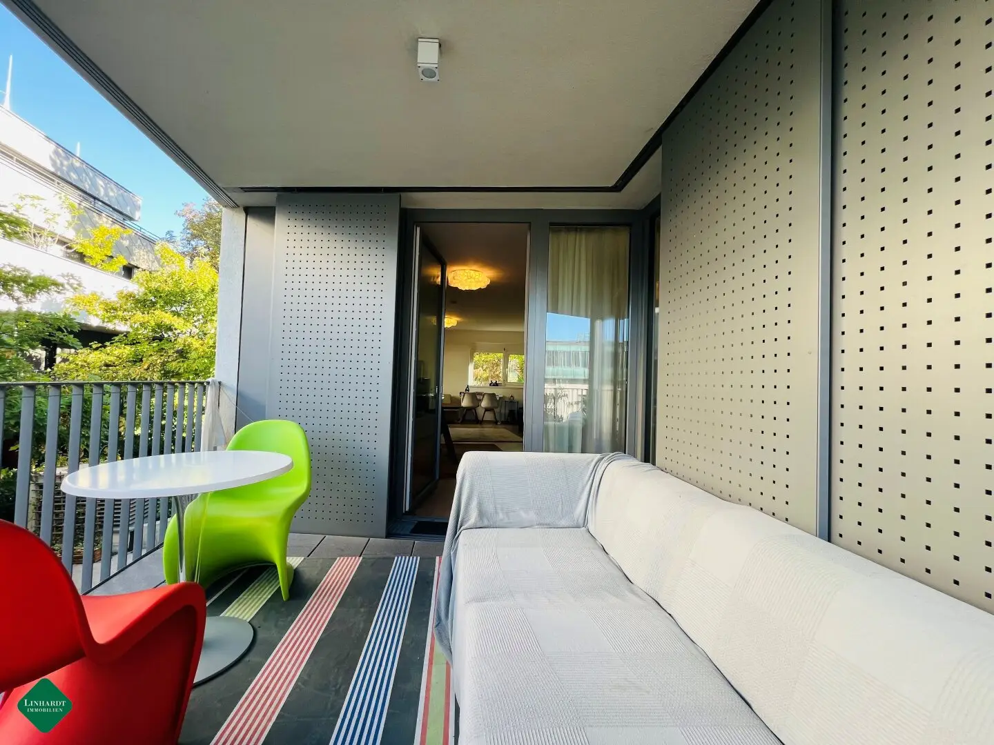 Moderne 3-Zimmerwohnung mit  Loggia und Garage