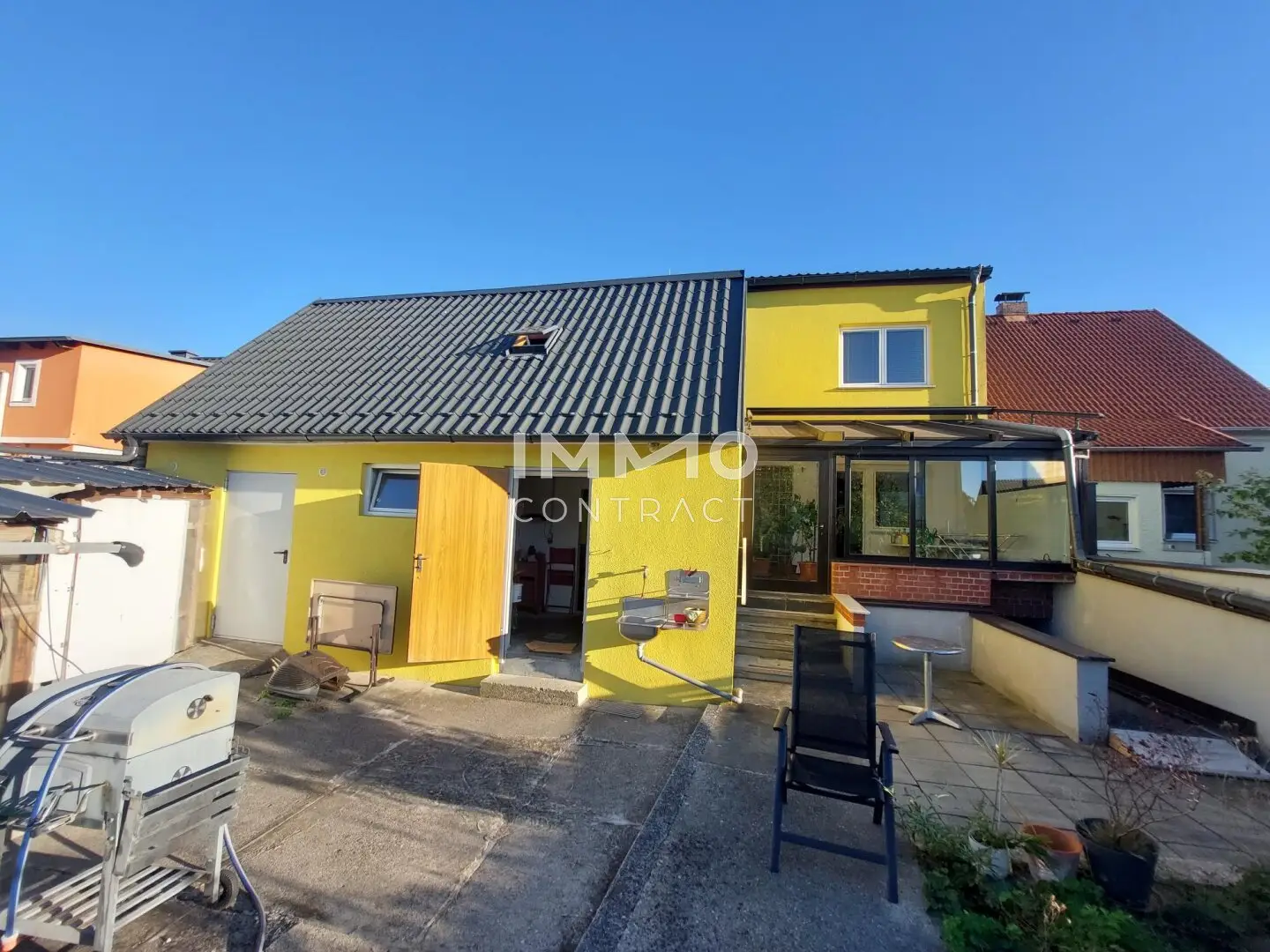 Charming single family house in quiet sunny location directly near the Traun