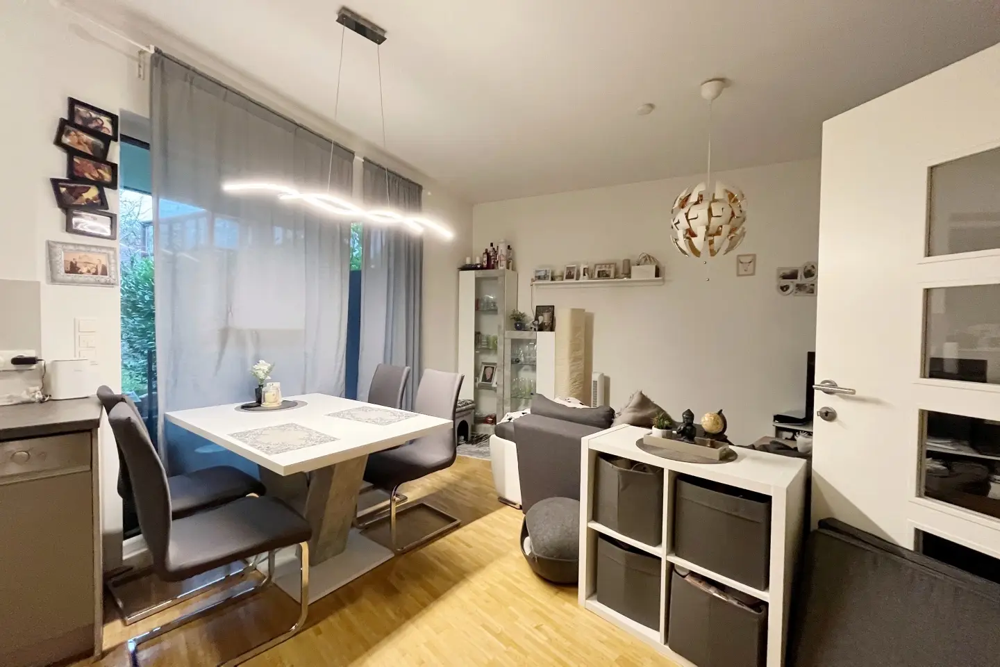 Erdgeschosswohnung mit Terrasse und Tiefgaragenplatz
