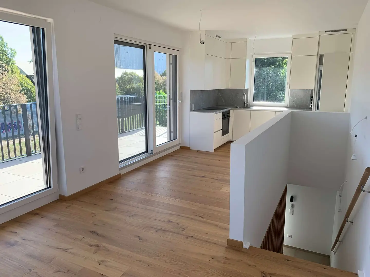 Erstbezug Wohnung mit eigenem Eingang und großer Terrasse nahe Alte Donau