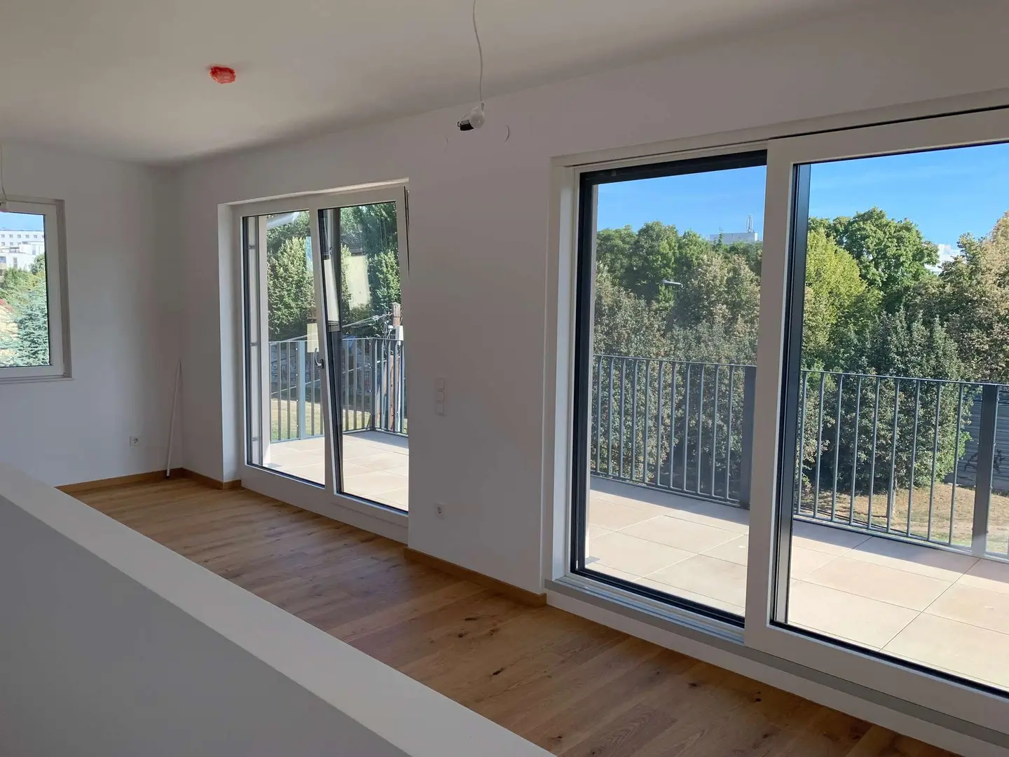 Erstbezug Wohnung mit eigenem Eingang und großer Terrasse nahe Alte Donau