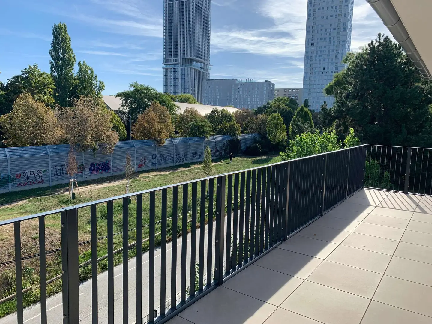 Erstbezug Wohnung mit eigenem Eingang und großer Terrasse nahe Alte Donau