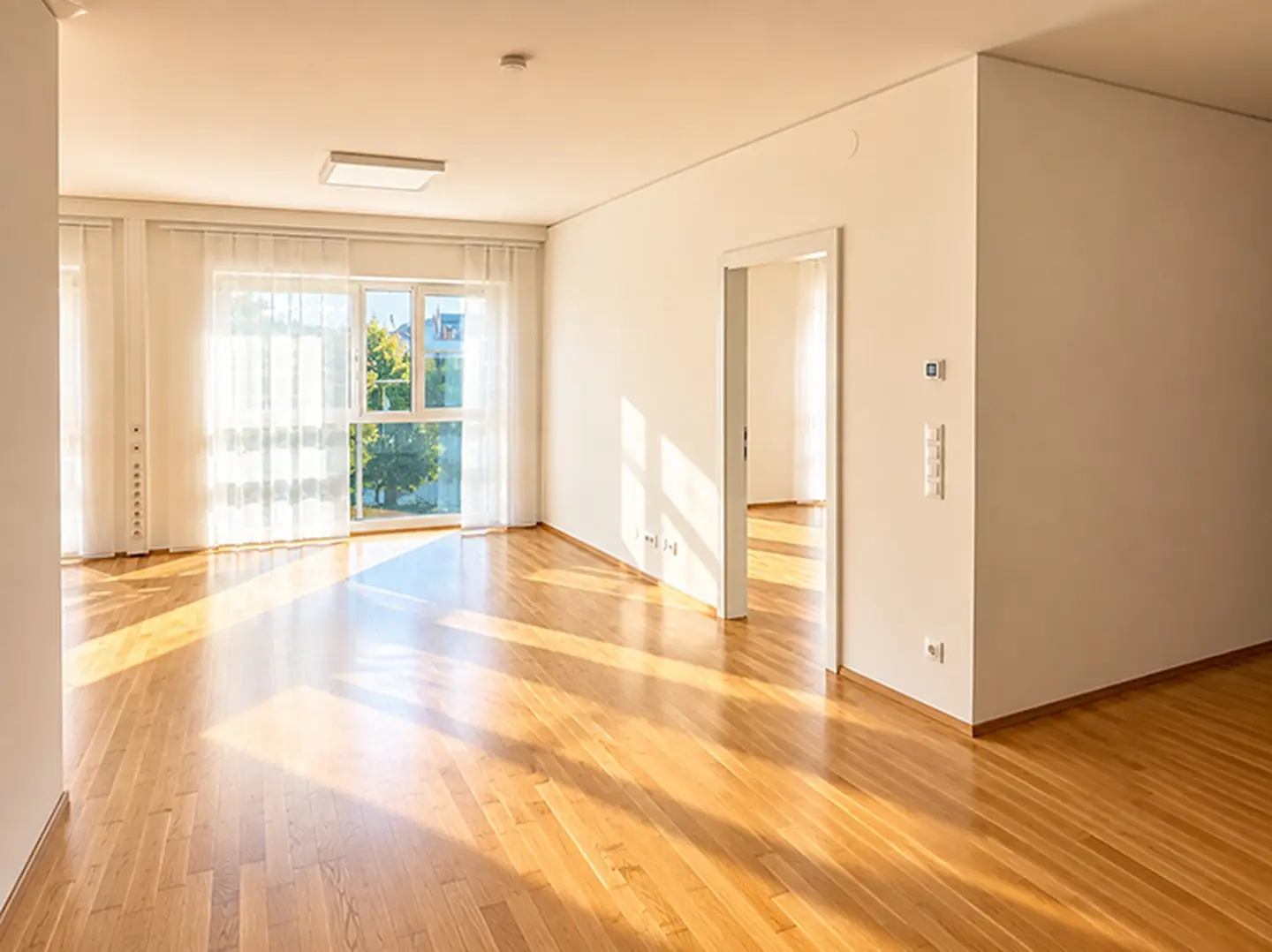 Bright accessible apartment at Andritzer main square with underground parking