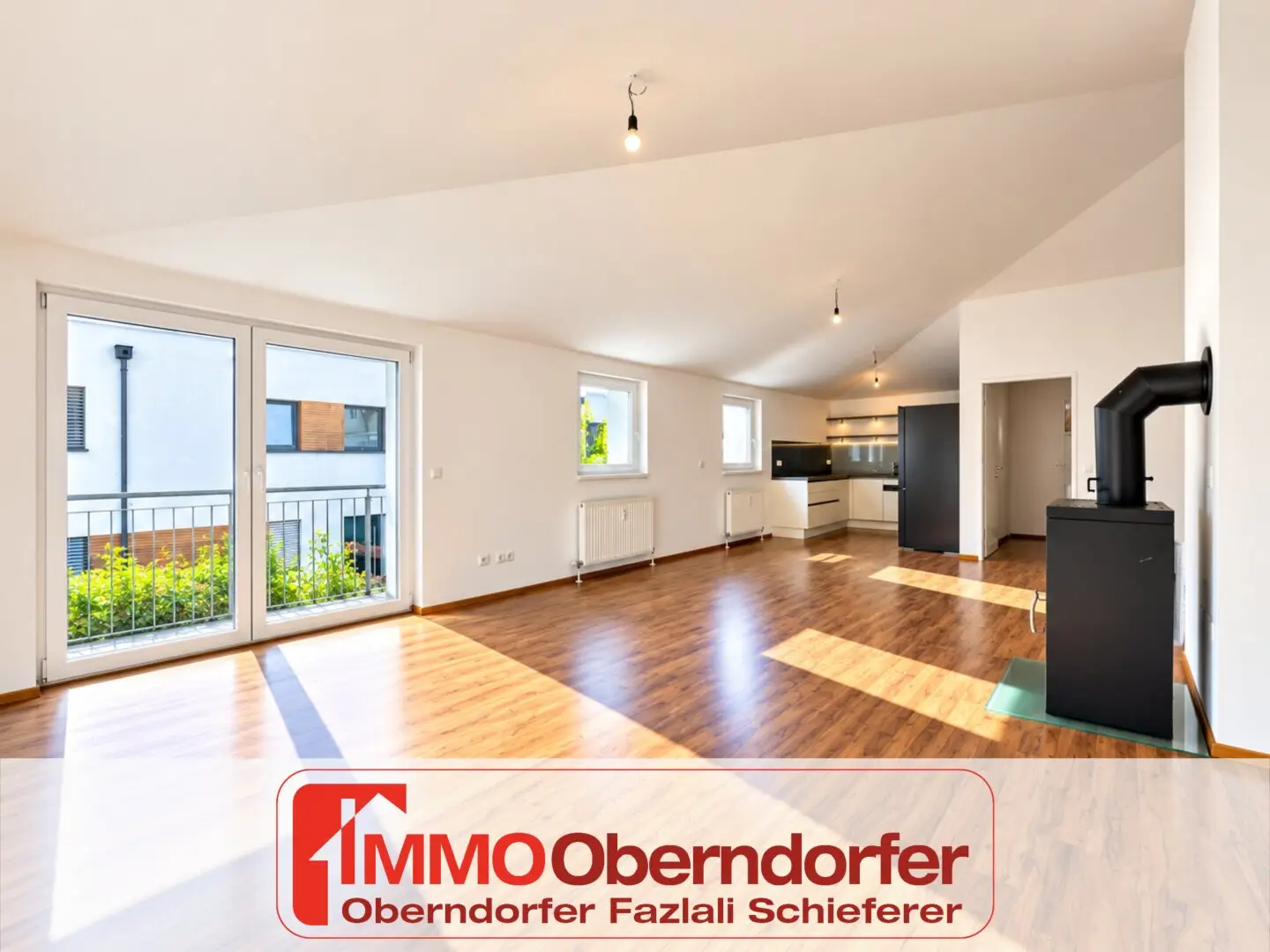 Light-filled 3-room apartment with spacious living area