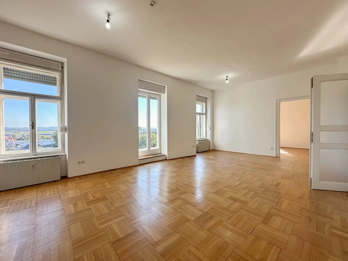 *** 122 m² to Fall in Love With *** – Your new family home with exceptionally ample space | 2 balconies and parking space