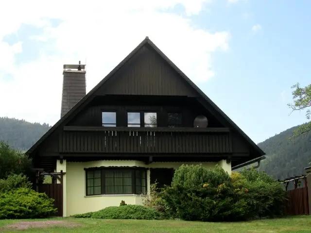 Ansprechendes Landhaus in Puchberg am Schneeberg mit großem, gepflegten Garten!