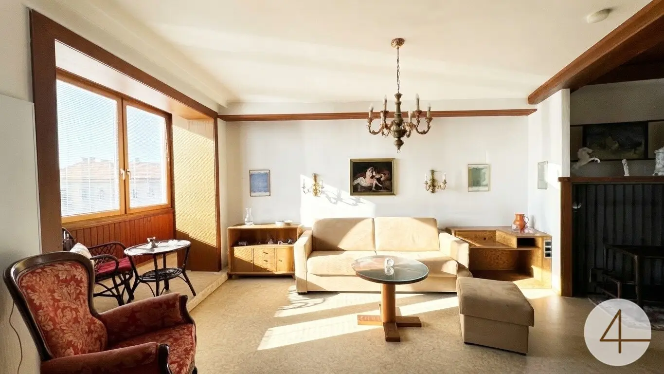 Stilvolles Wohnen mit Biedermeier-Flair | 73 m² &amp; Westloggia