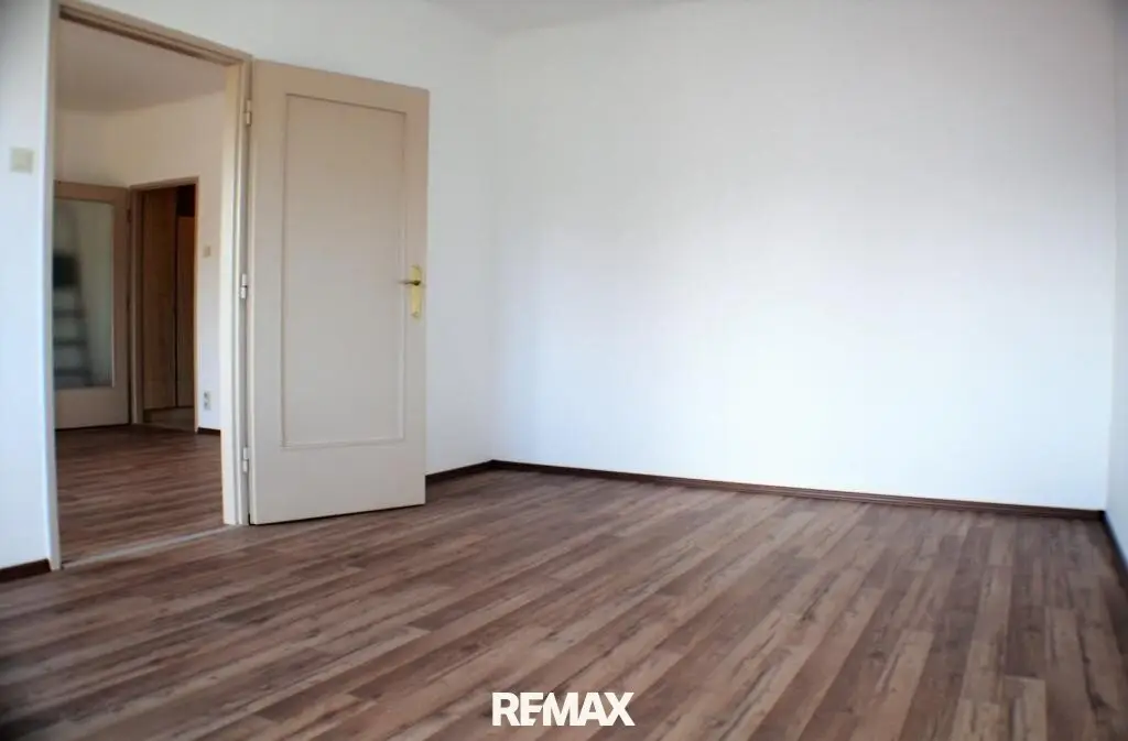 Sonnige 2-Zimmer-Wohnung mit Balkon in ruhiger Grünlage